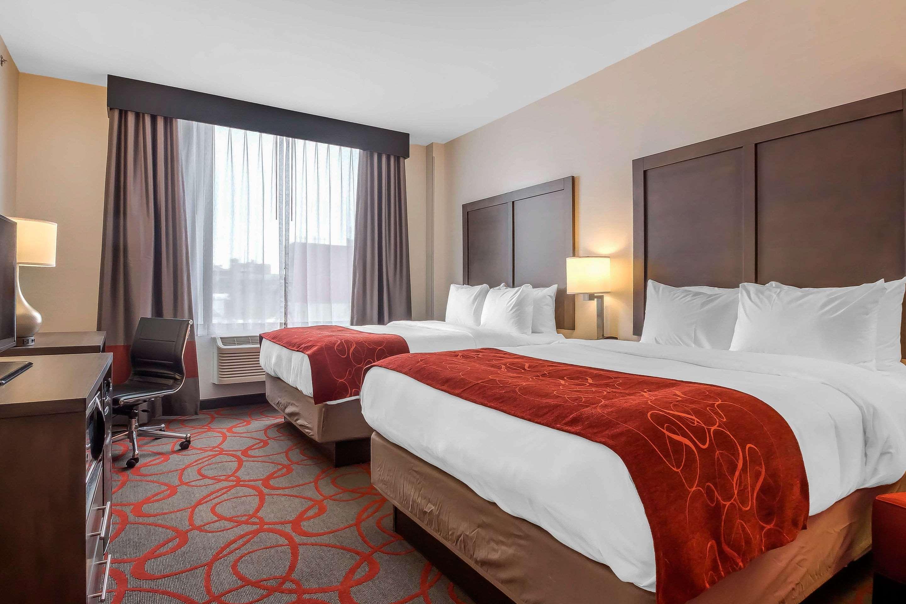 Comfort Inn & Suites Near Stadium Nueva York Exterior foto