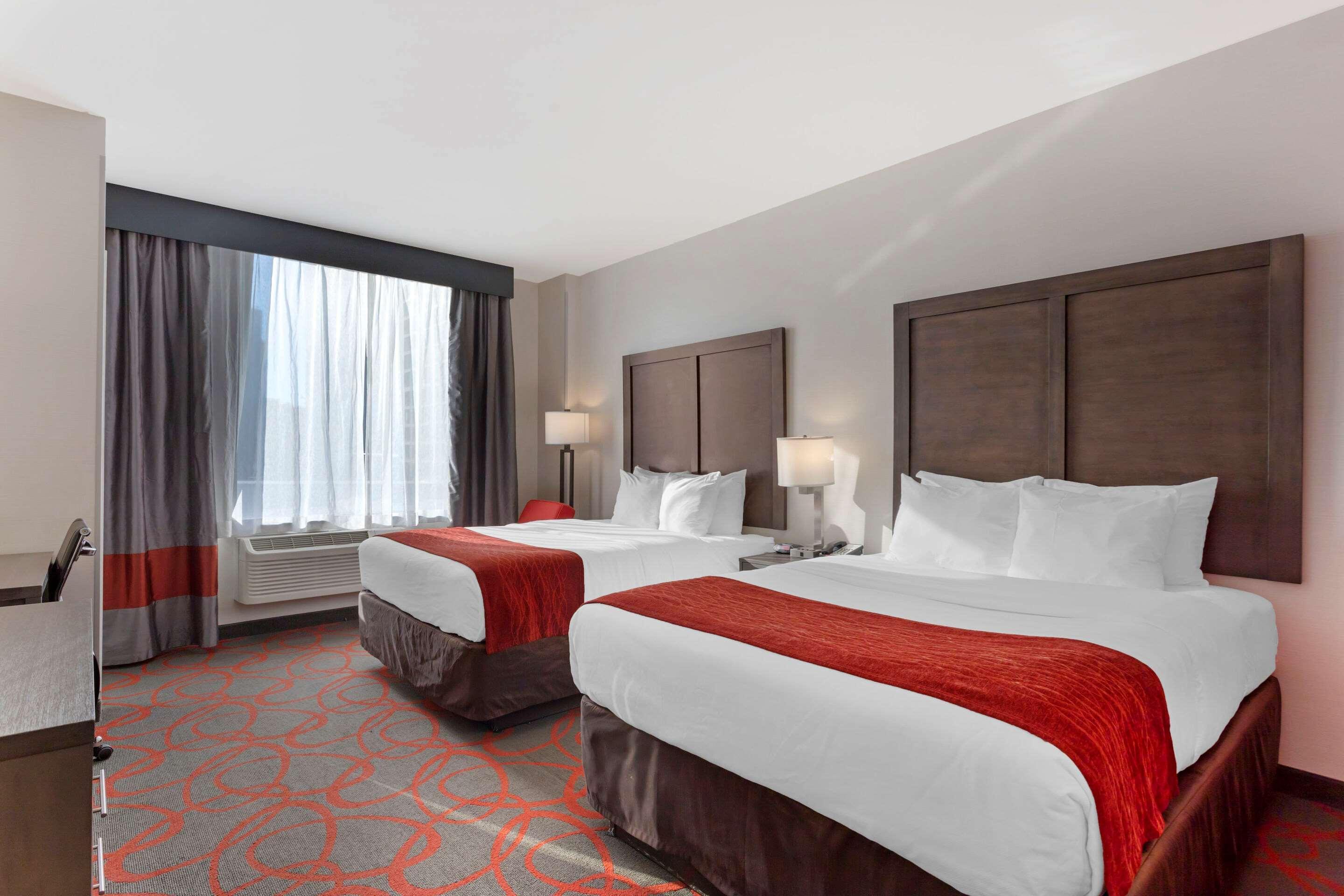 Comfort Inn & Suites Near Stadium Nueva York Exterior foto