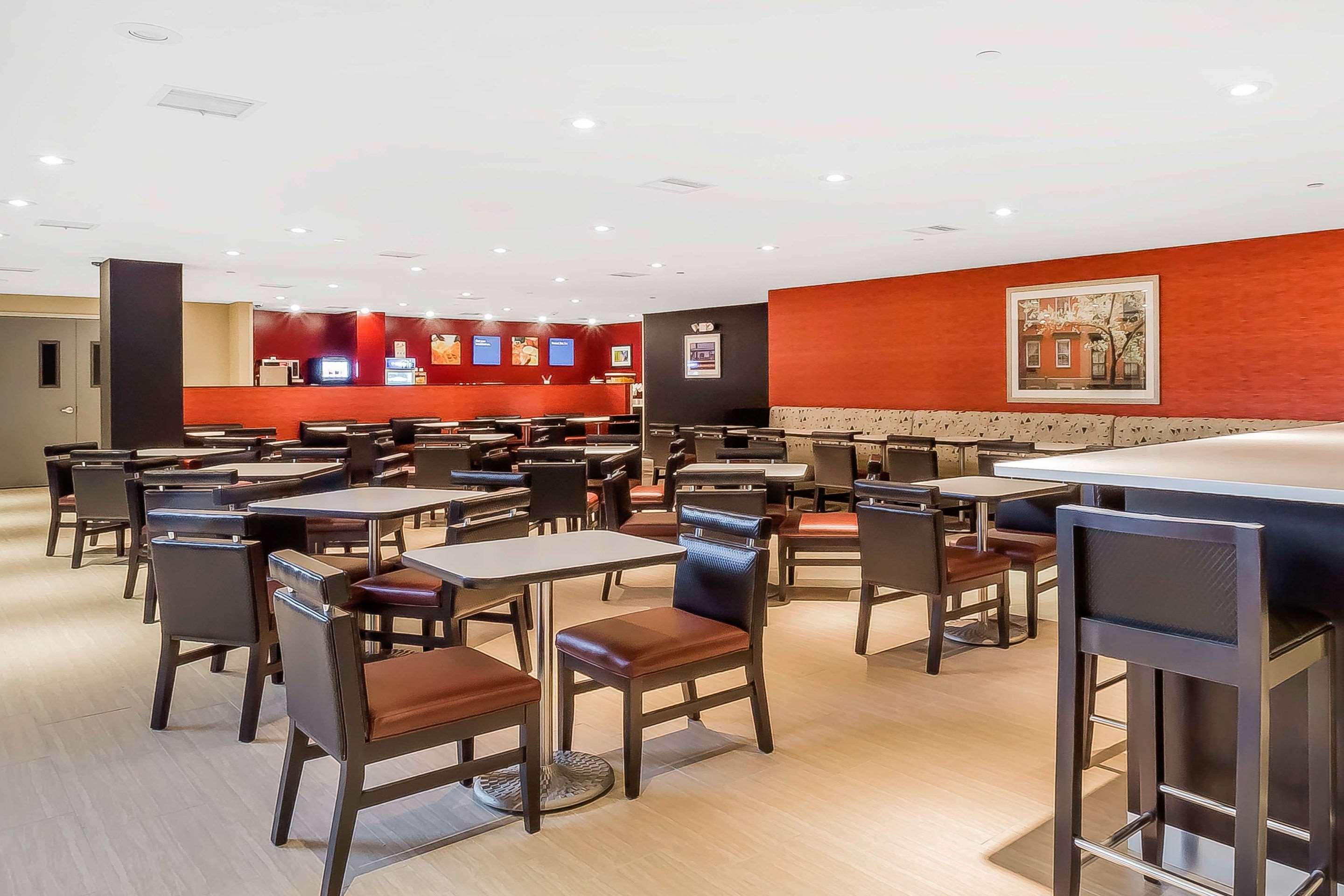 Comfort Inn & Suites Near Stadium Nueva York Exterior foto