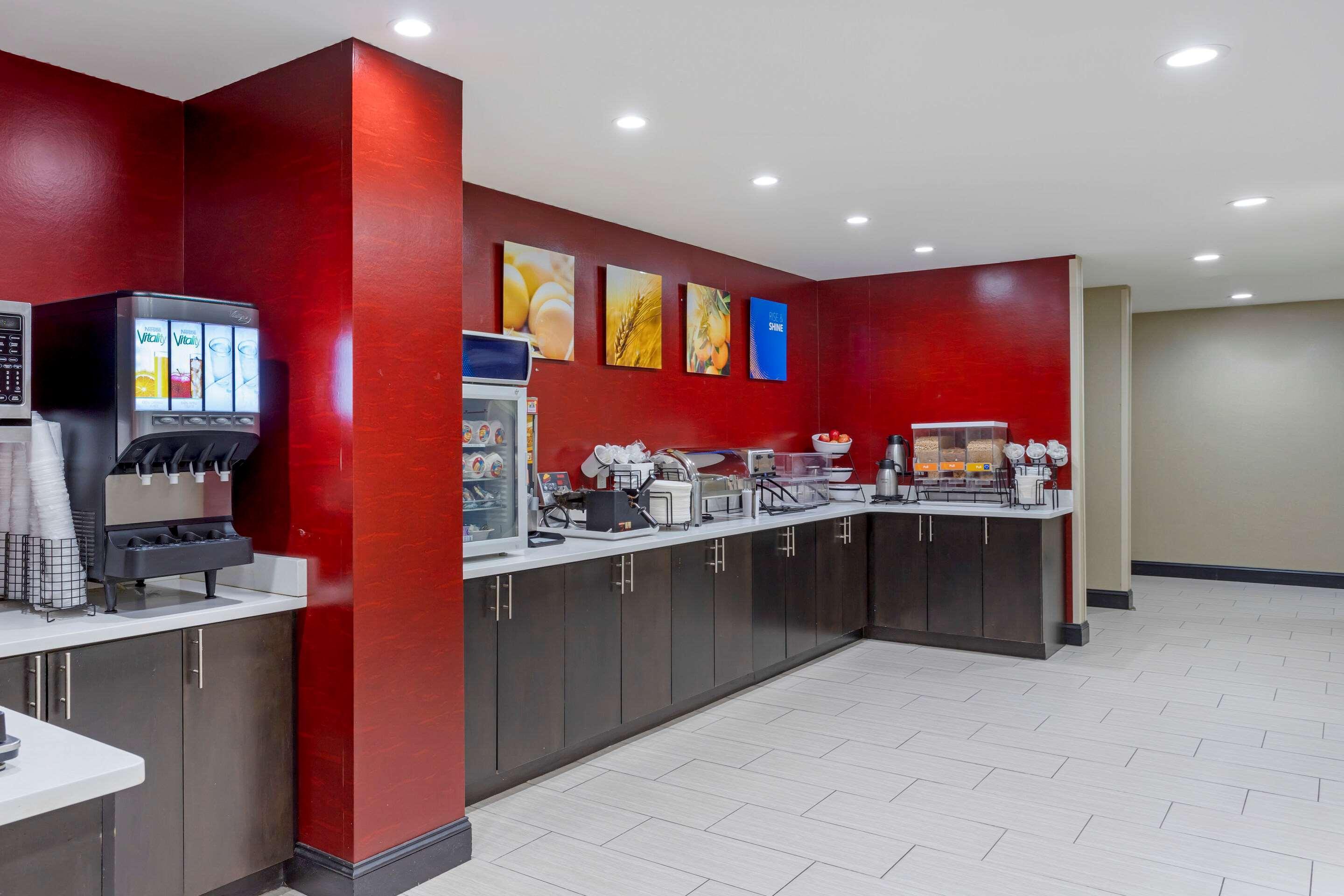 Comfort Inn & Suites Near Stadium Nueva York Exterior foto