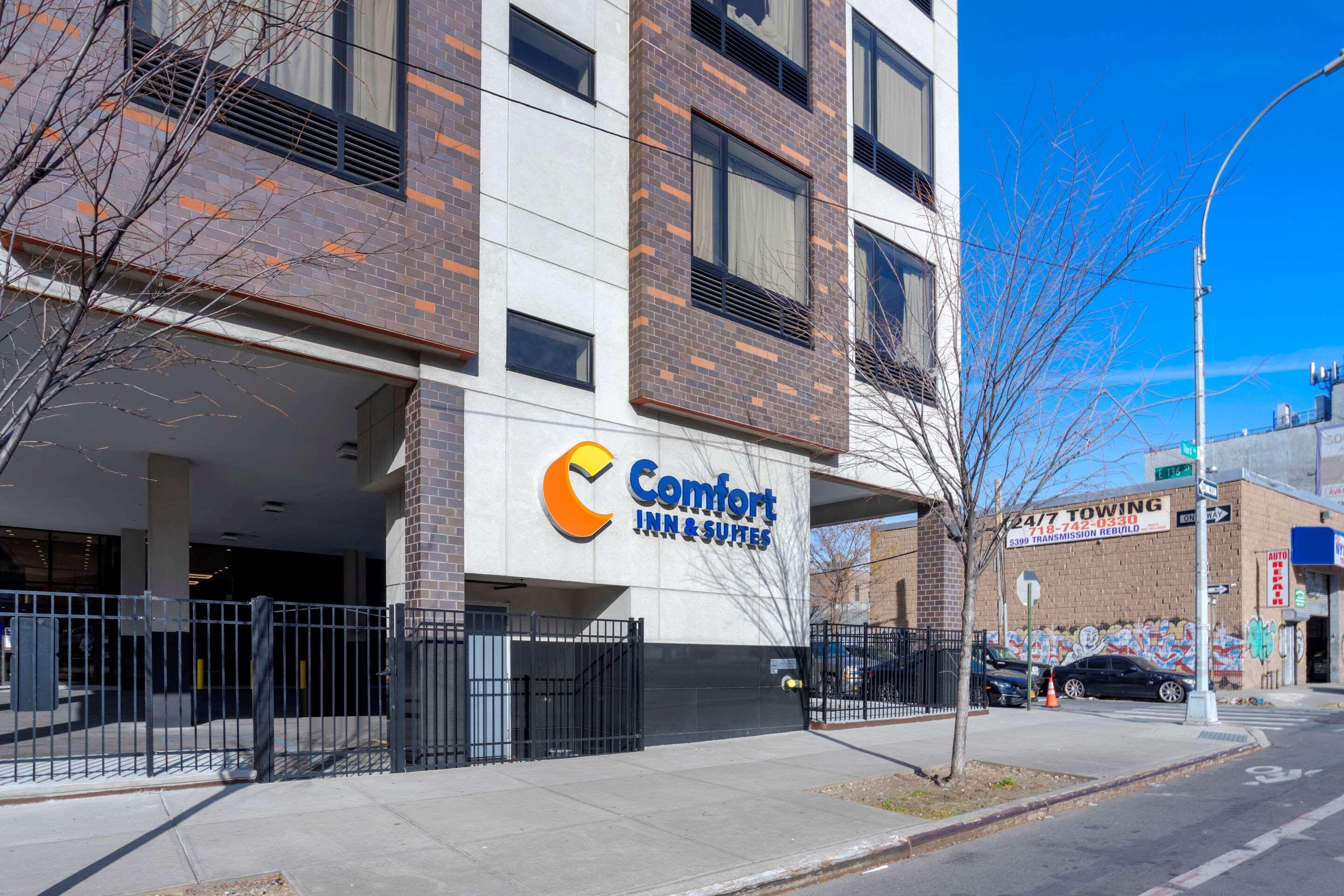 Comfort Inn & Suites Near Stadium Nueva York Exterior foto