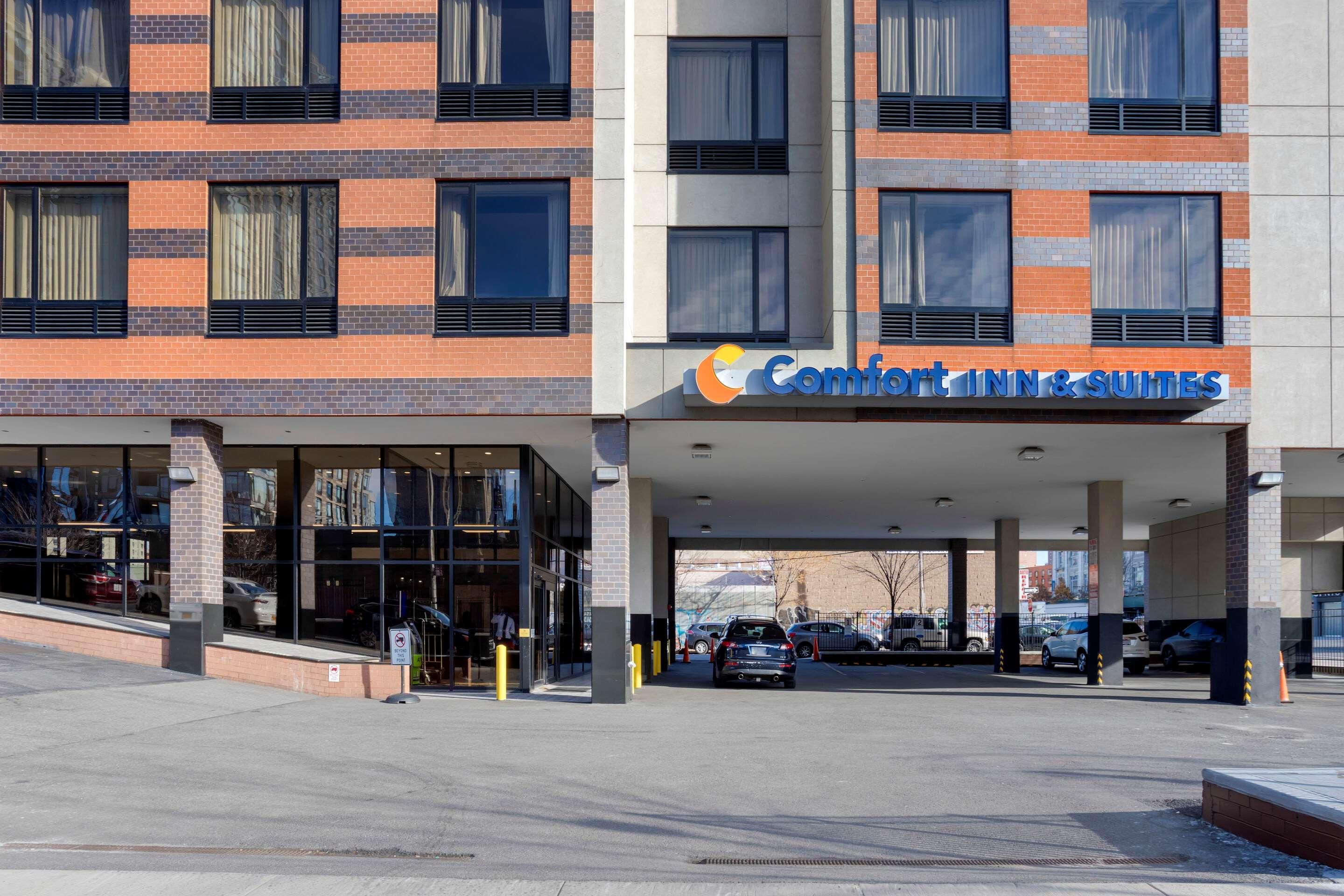 Comfort Inn & Suites Near Stadium Nueva York Exterior foto