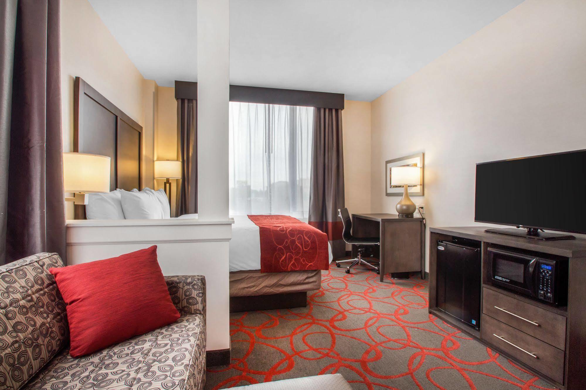 Comfort Inn & Suites Near Stadium Nueva York Exterior foto